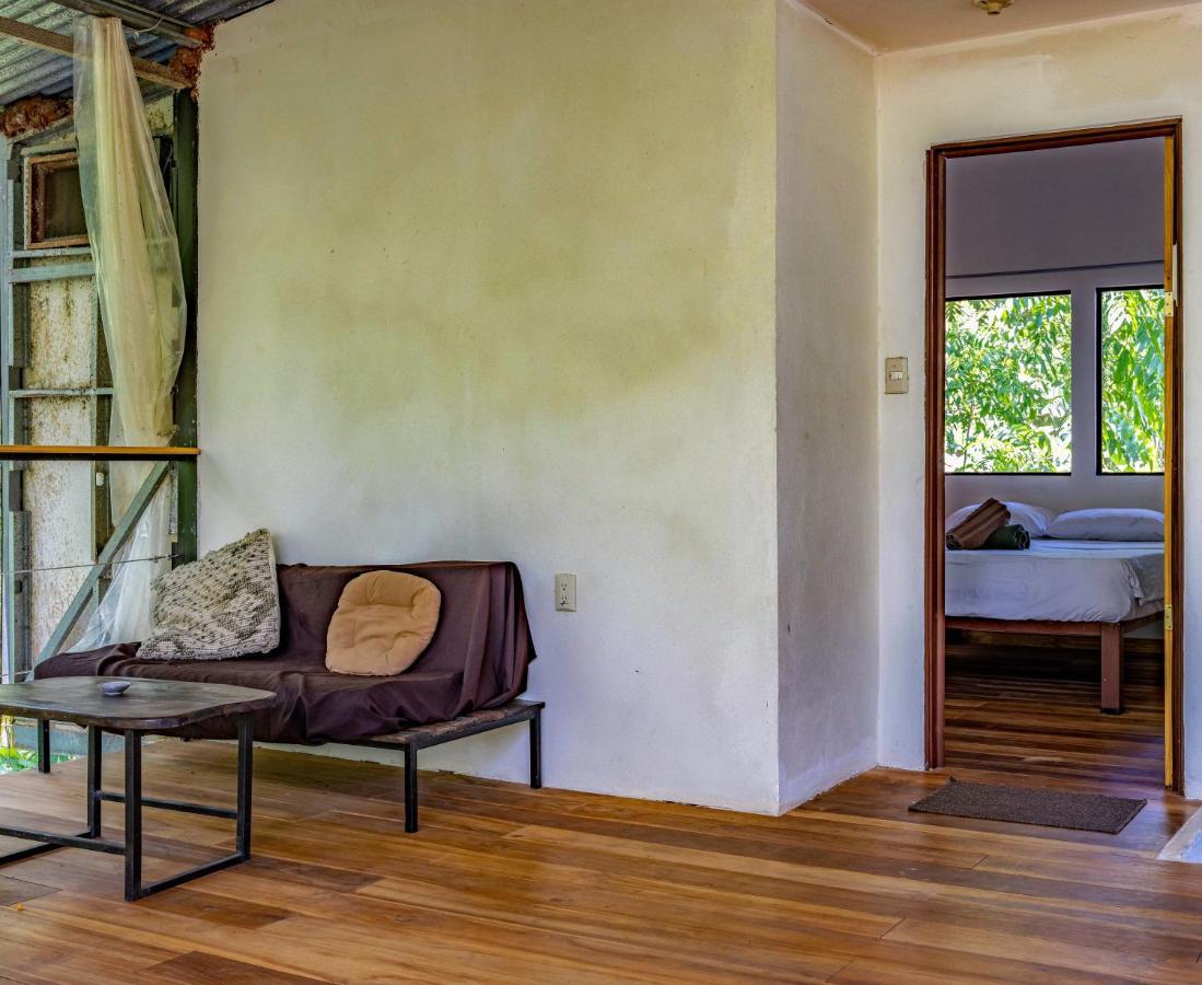 Uvita River Guesthouse Dış mekan fotoğraf