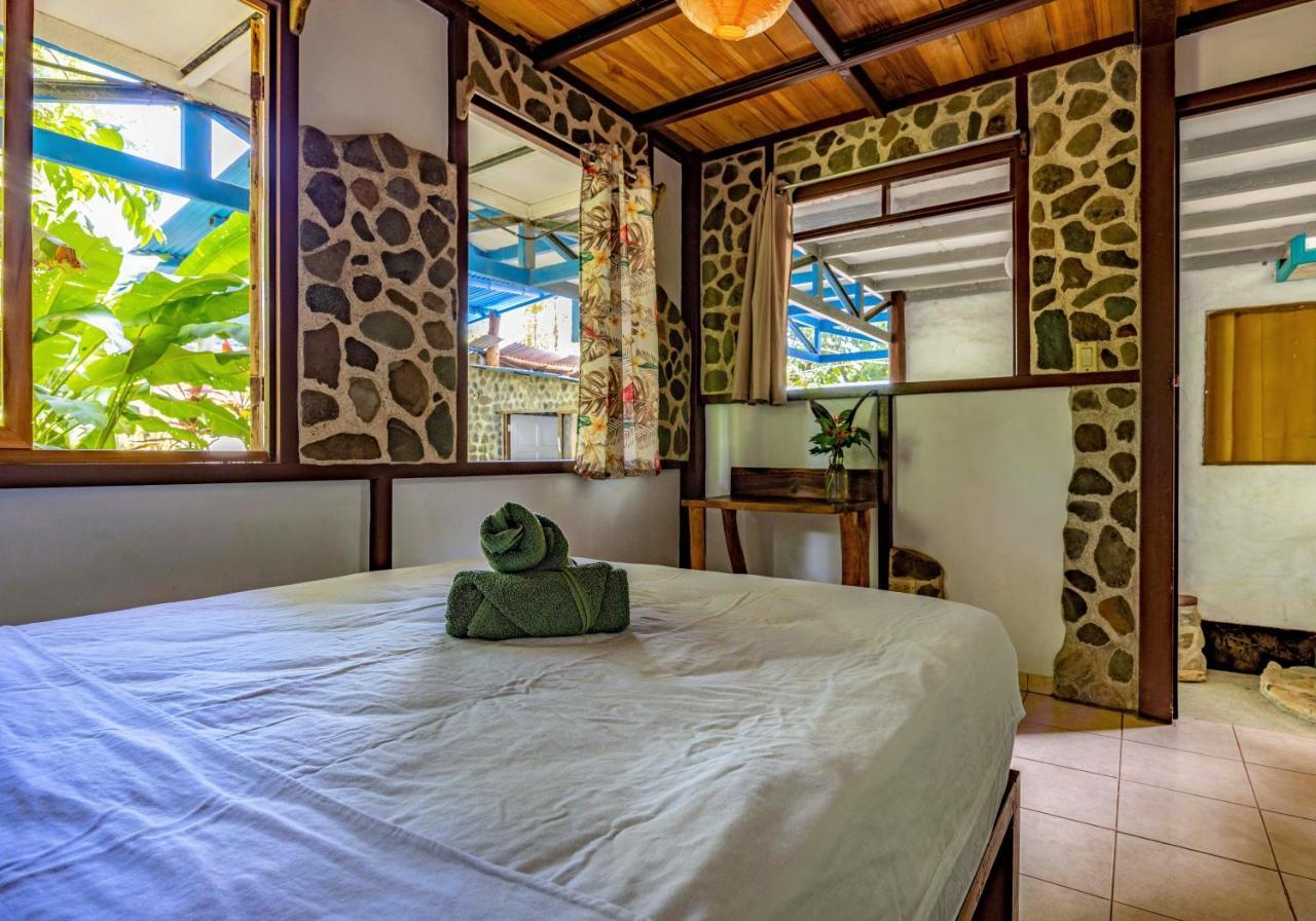 Uvita River Guesthouse Dış mekan fotoğraf