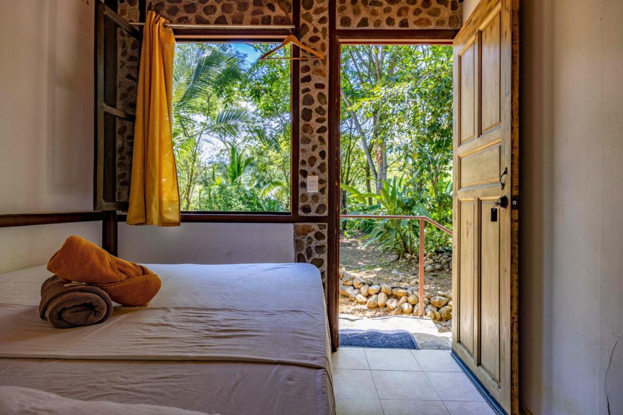 Uvita River Guesthouse Dış mekan fotoğraf
